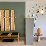 Moderne 2-zimmer By Interhome *